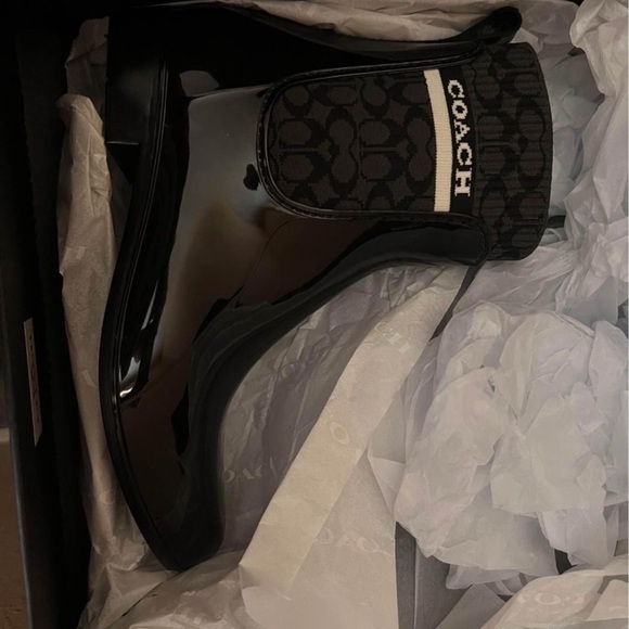 Coach rain boots size 9. Never worn. - Picture 4 of 4
